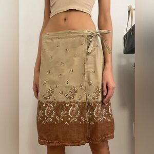 Old Navy Wrap skirt